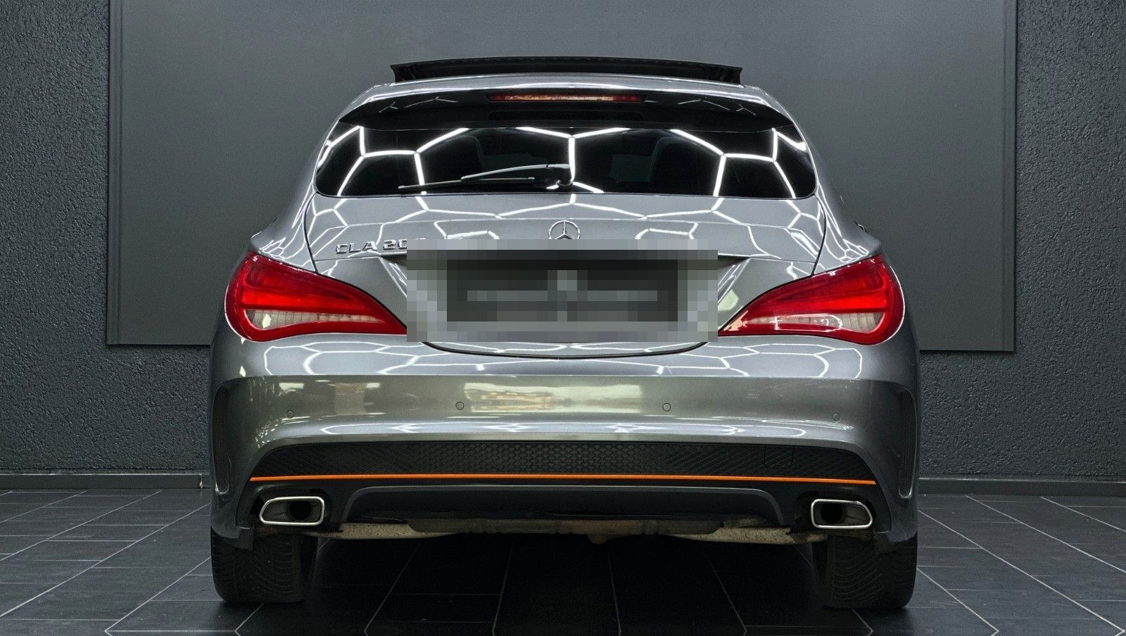 Mercedes-Benz CLA 200 SB*AMG*PANO*ORANGE ART EDITION* foto 3