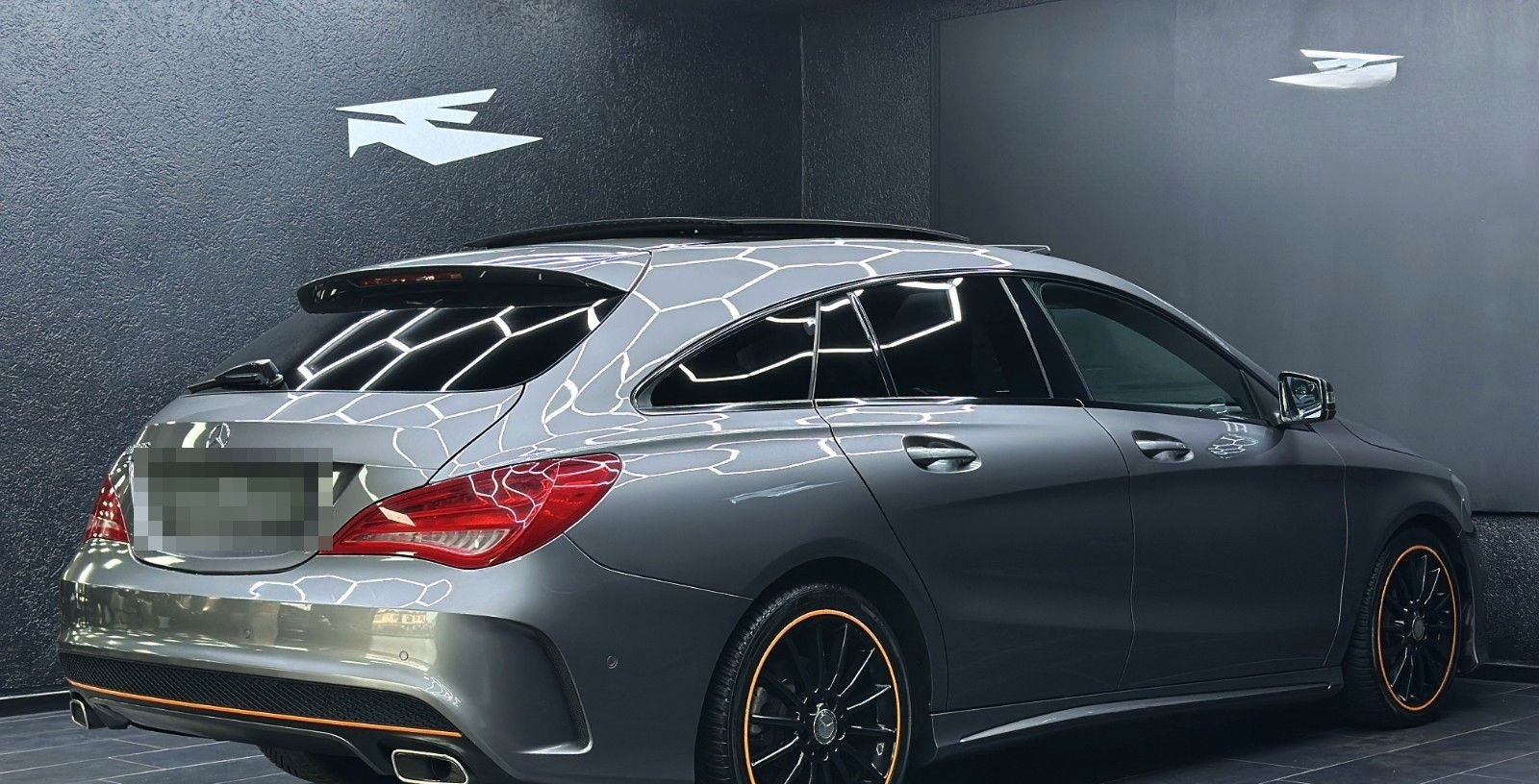 Mercedes-Benz CLA 200 SB*AMG*PANO*ORANGE ART EDITION* foto 10