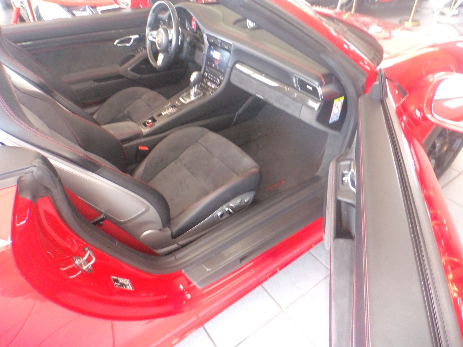 Porsche 911 Carrera 4 GTS Cabriolet Voll foto 11