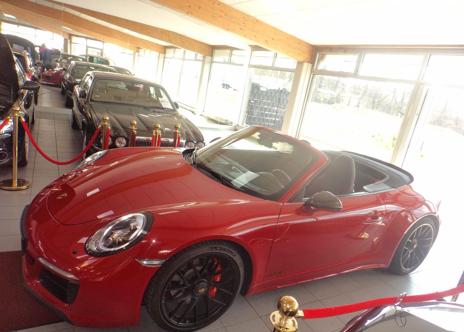 Porsche 911 Carrera 4 GTS Cabriolet Voll foto 3