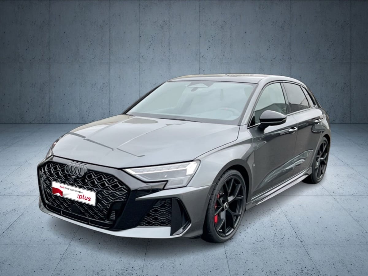 Audi RS 3 Sportback S tr. Keramik Vmax290 PANO HUD foto 2