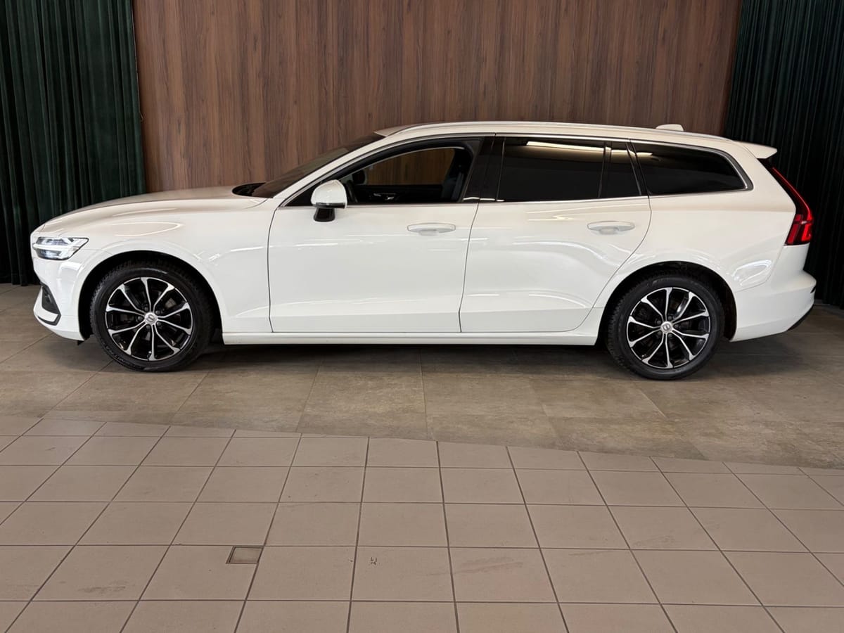 Volvo V60 Momentum Pro°Klima°Tempo°AHK°Kamera°SHZ° foto 2