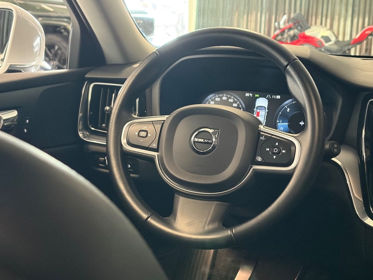 Volvo V60 Momentum Pro°Klima°Tempo°AHK°Kamera°SHZ° foto 12