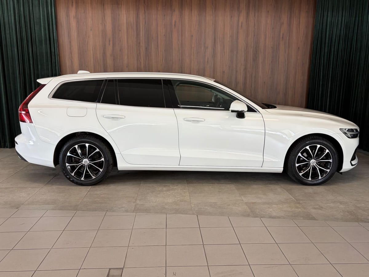 Volvo V60 Momentum Pro°Klima°Tempo°AHK°Kamera°SHZ° foto 4