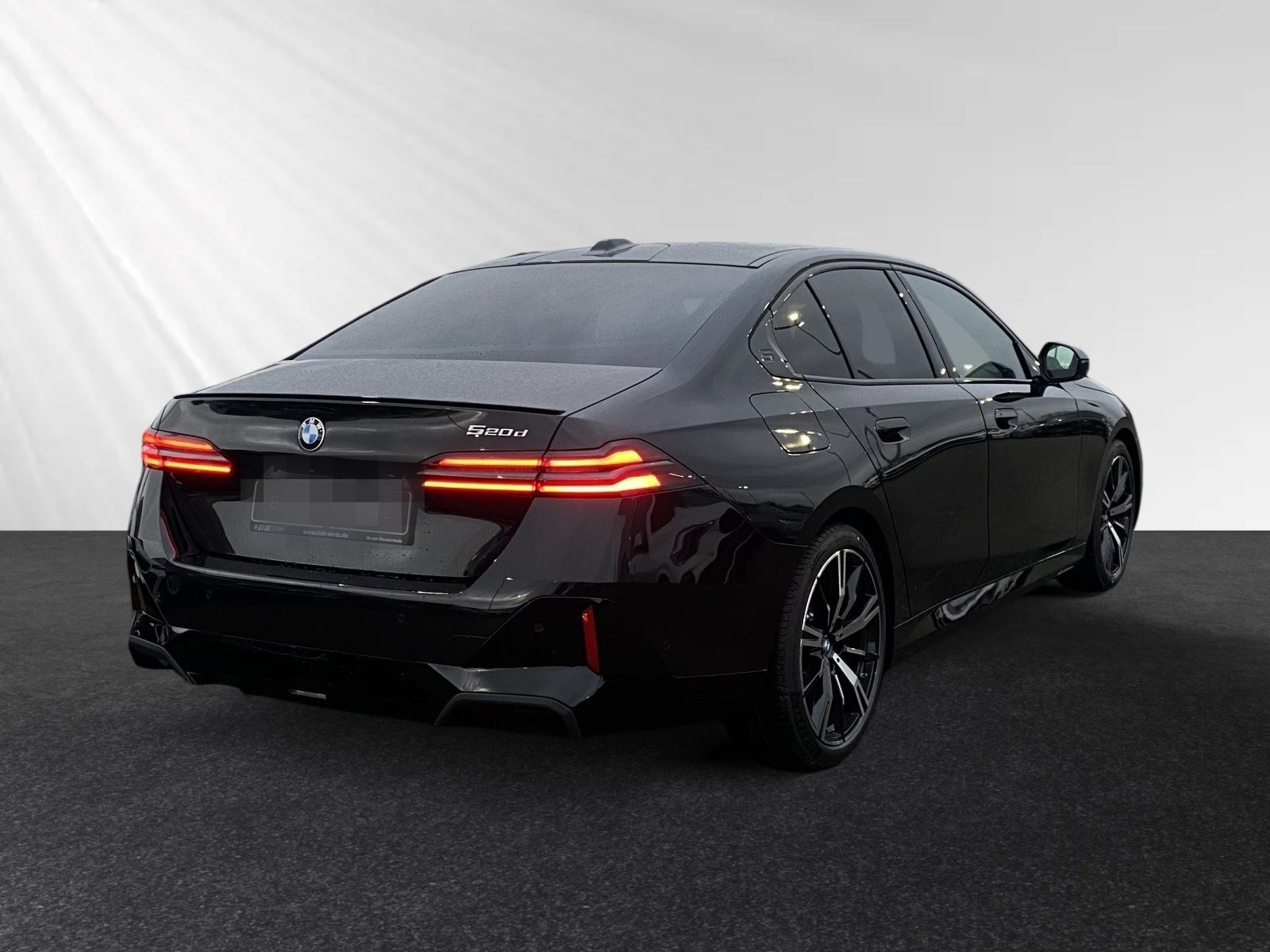BMW 520d M Sport Pro|AHK|Pano|Autobahnass.|HiFi foto 3