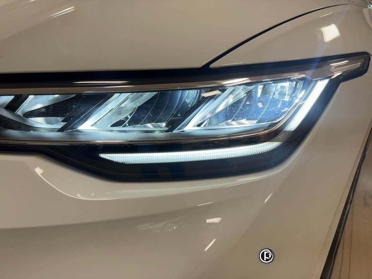 Volkswagen Golf 8 LIFE 1.5 TSI PANO ACC SHZ LED foto 14