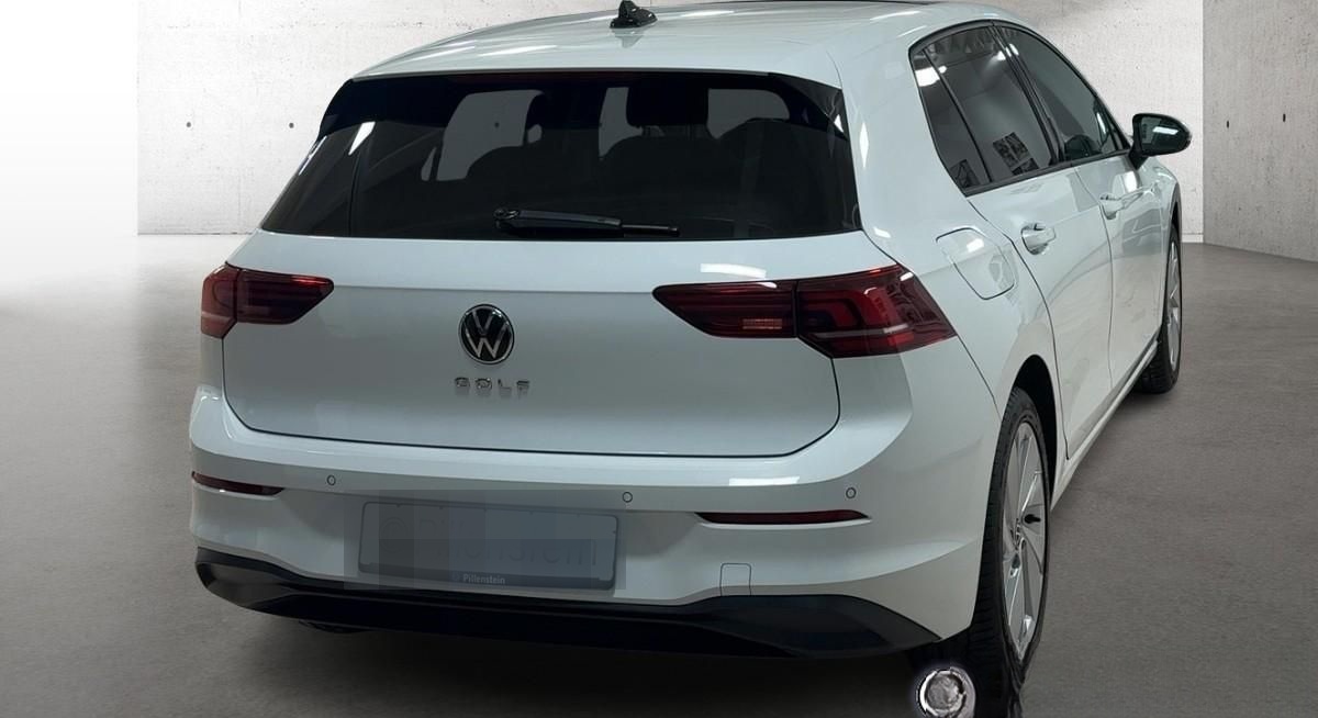 Volkswagen Golf 8 LIFE 1.5 TSI PANO ACC SHZ LED foto 4