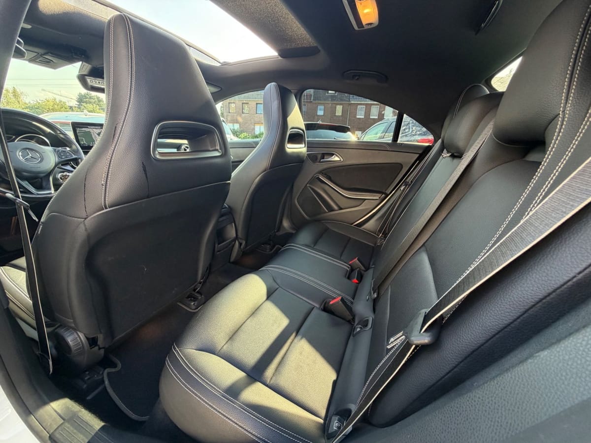 Mercedes-Benz CLA 180*2H/SH*AMG Styling*Pano* foto 14
