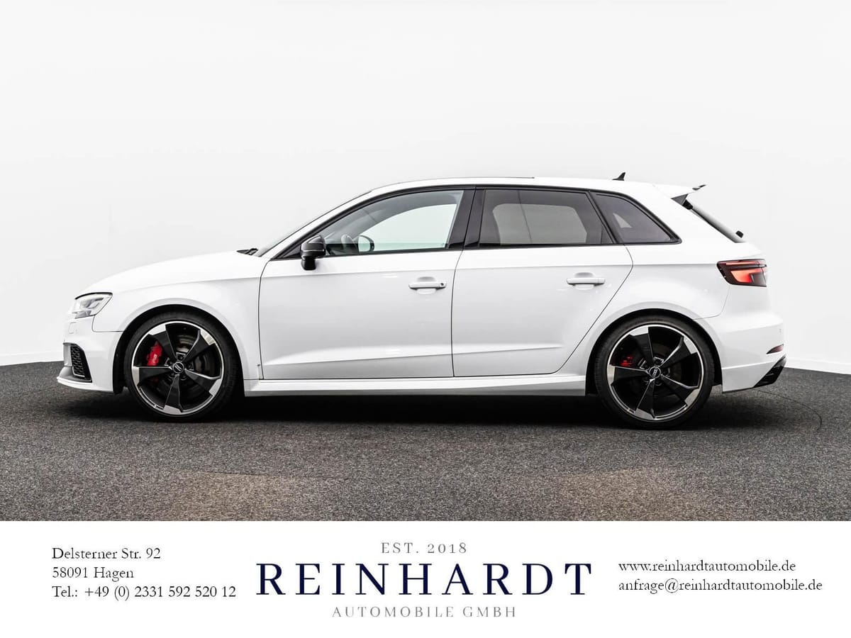 Audi RS3 SPORTBACK BLACK MATRIX PANO B&O RS-AGA 280 foto 12