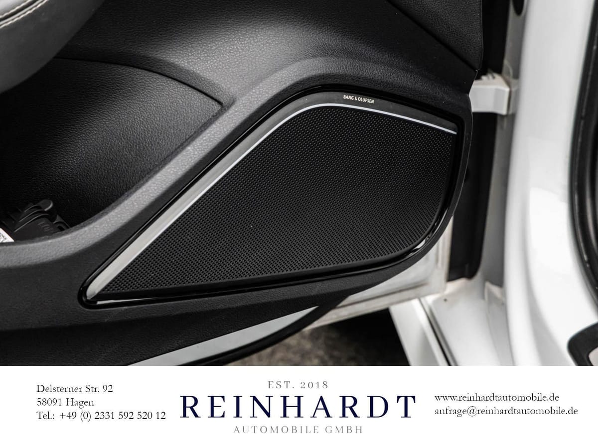 Audi RS3 SPORTBACK BLACK MATRIX PANO B&O RS-AGA 280 foto 15