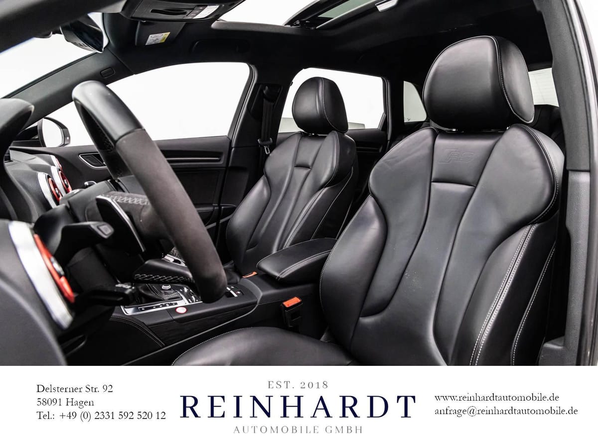 Audi RS3 SPORTBACK BLACK MATRIX PANO B&O RS-AGA 280 foto 16