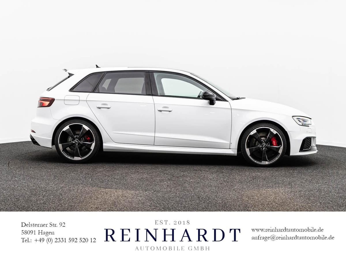 Audi RS3 SPORTBACK BLACK MATRIX PANO B&O RS-AGA 280 foto 8