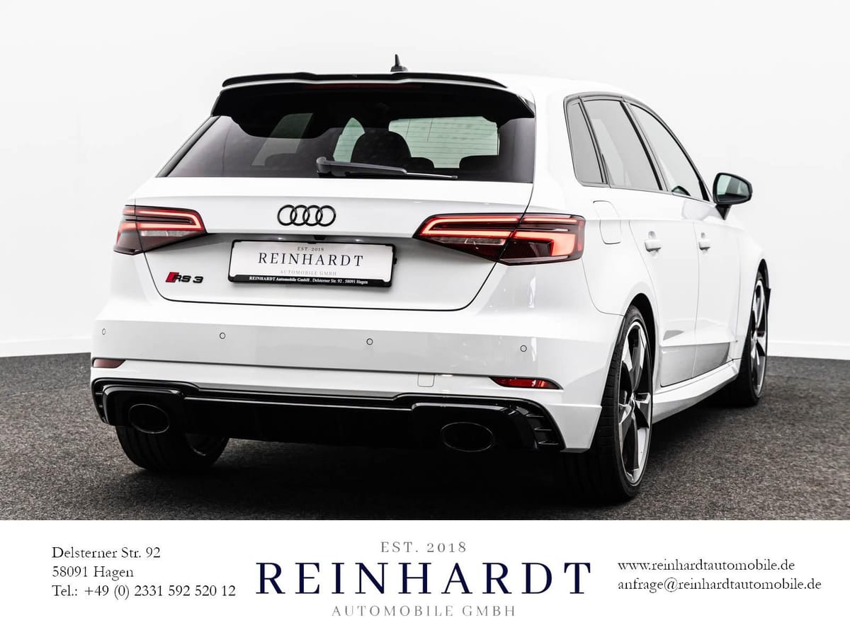 Audi RS3 SPORTBACK BLACK MATRIX PANO B&O RS-AGA 280 foto 9