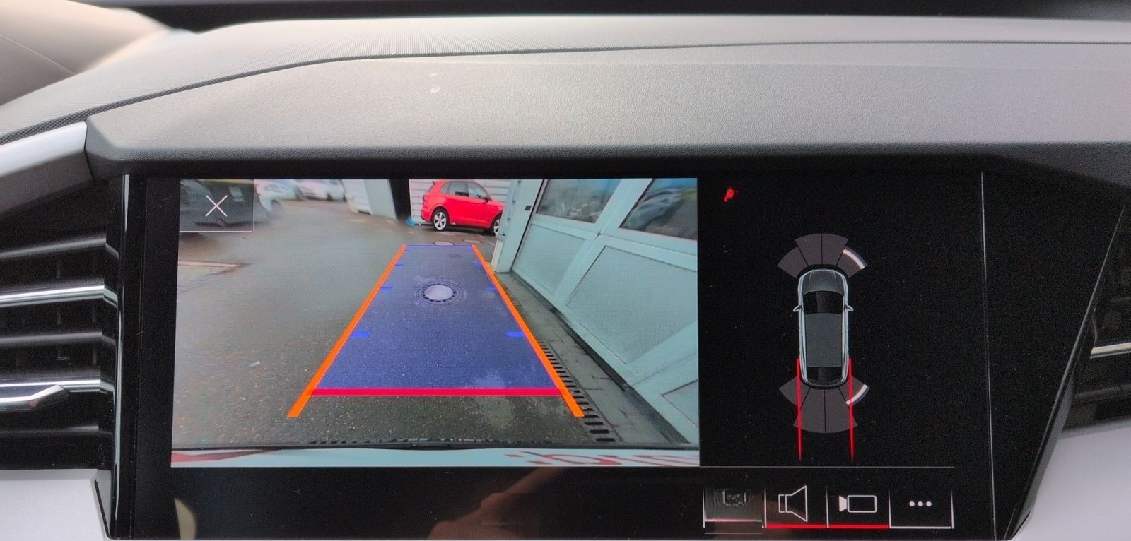 Audi Q4 Sportback 35e-tron LED ACC Navi HuD Kamera foto 15