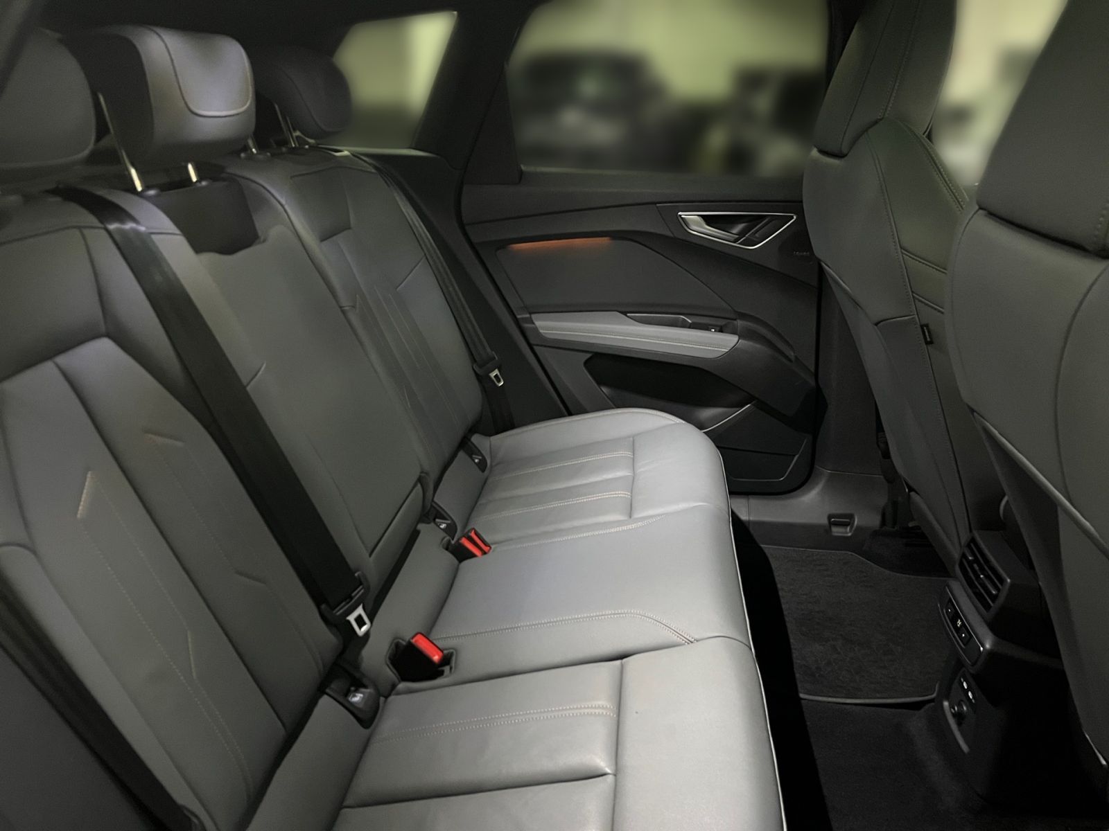 Audi Q4 e-tron 45 quattro s-line Ext. PANO Assistenz+ foto 15