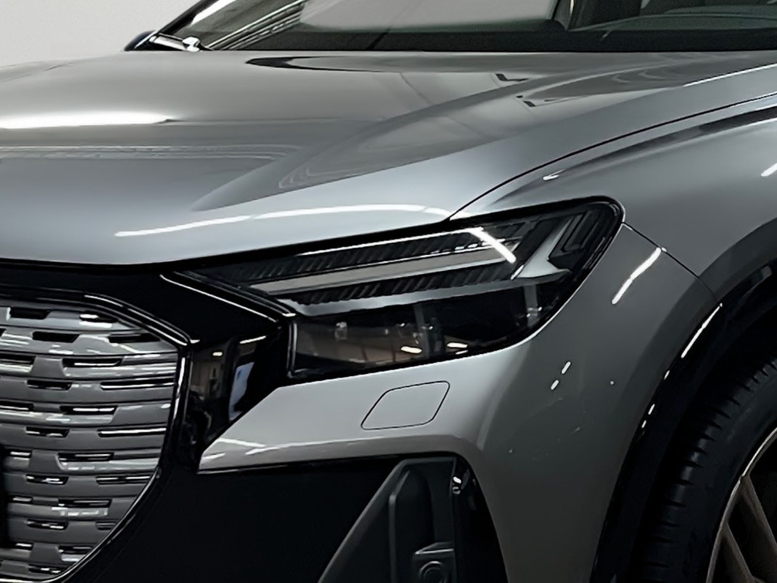 Audi Q4 e-tron 45 quattro s-line Ext. PANO Assistenz+ foto 8