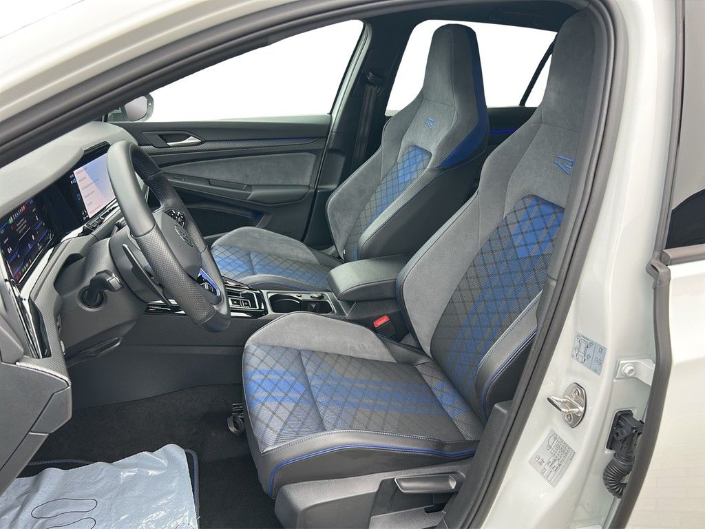 Volkswagen Golf VIII 2.0 TSI DSG 4Motion R DCC PANO*HARMAN* foto 12