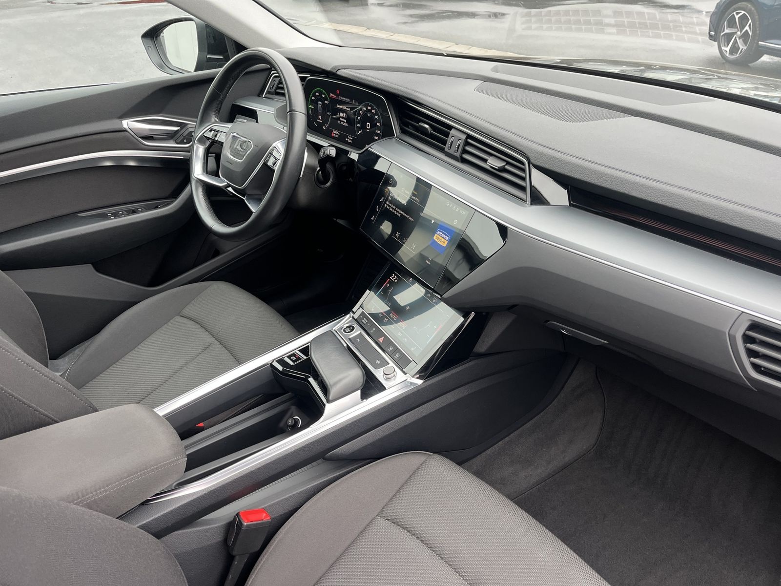 Audi e-tron 149€ m.20% Anz. 19 Zoll AHK Panorama el.K foto 11