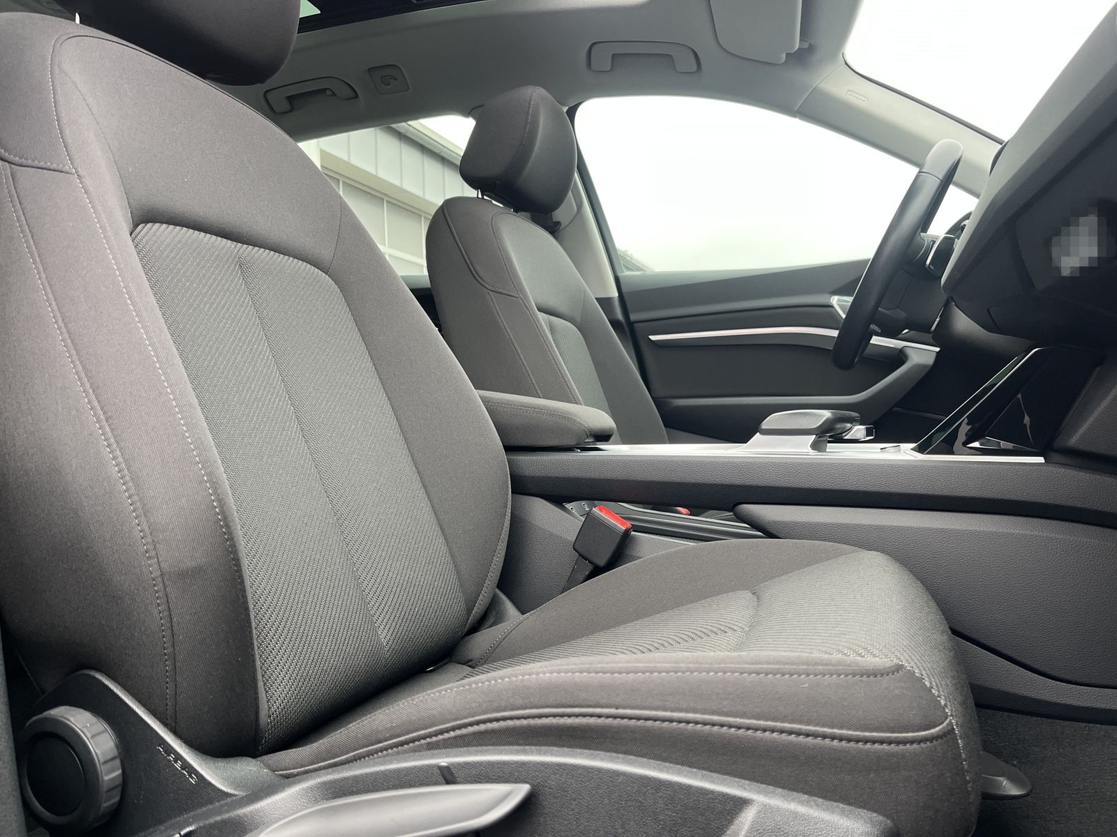 Audi e-tron 149€ m.20% Anz. 19 Zoll AHK Panorama el.K foto 12
