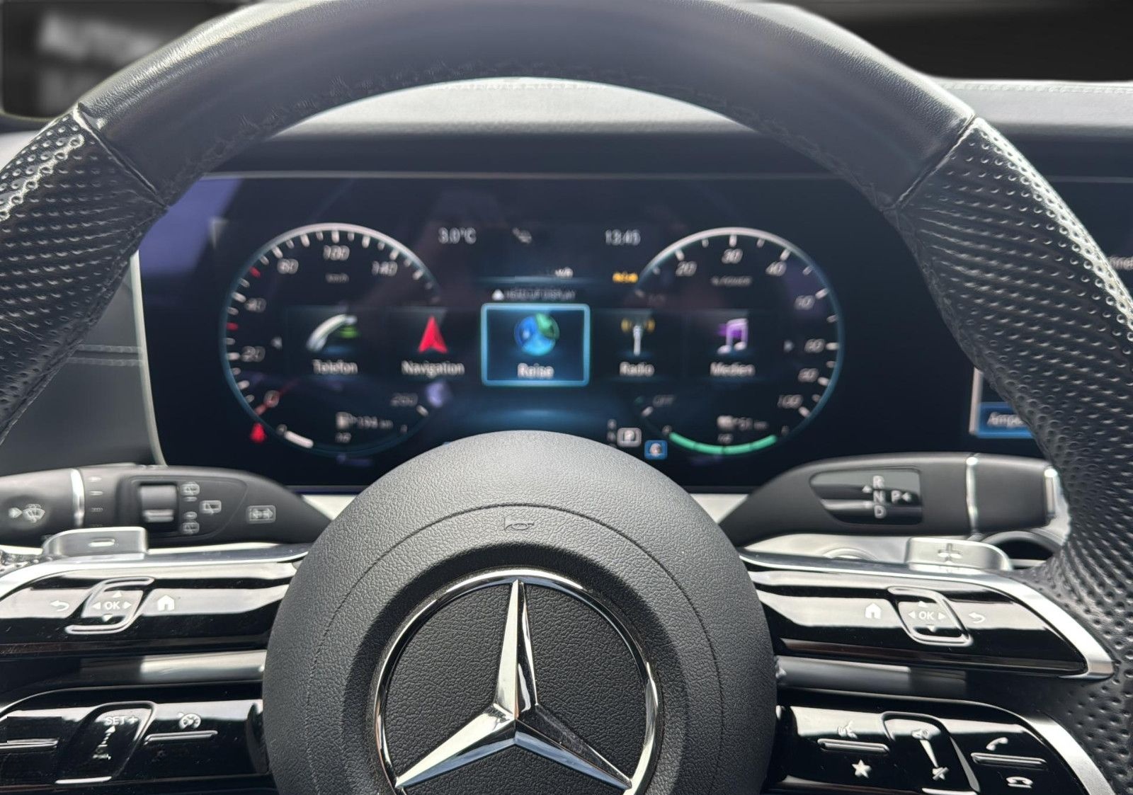 Mercedes-Benz E 300 de AMG Allrad Navi*Leder*HeadUp*AHK*LED*DA foto 12