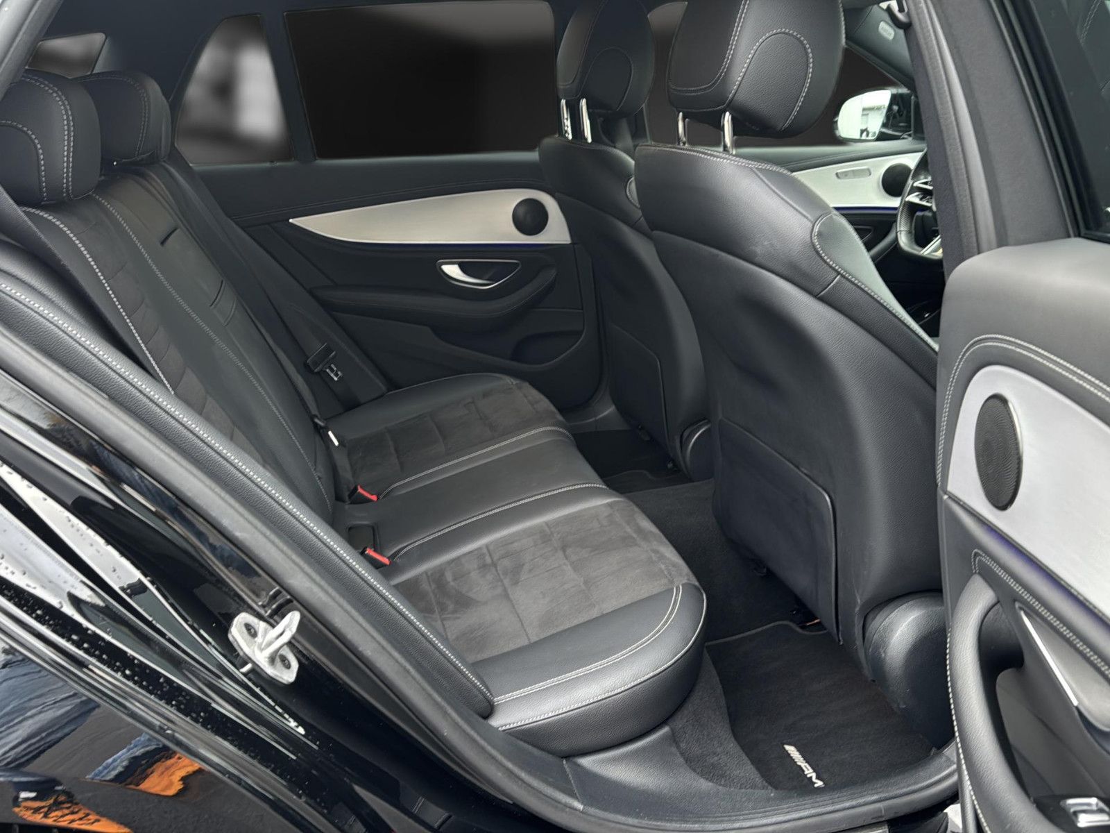 Mercedes-Benz E 300 de AMG Allrad Navi*Leder*HeadUp*AHK*LED*DA foto 17