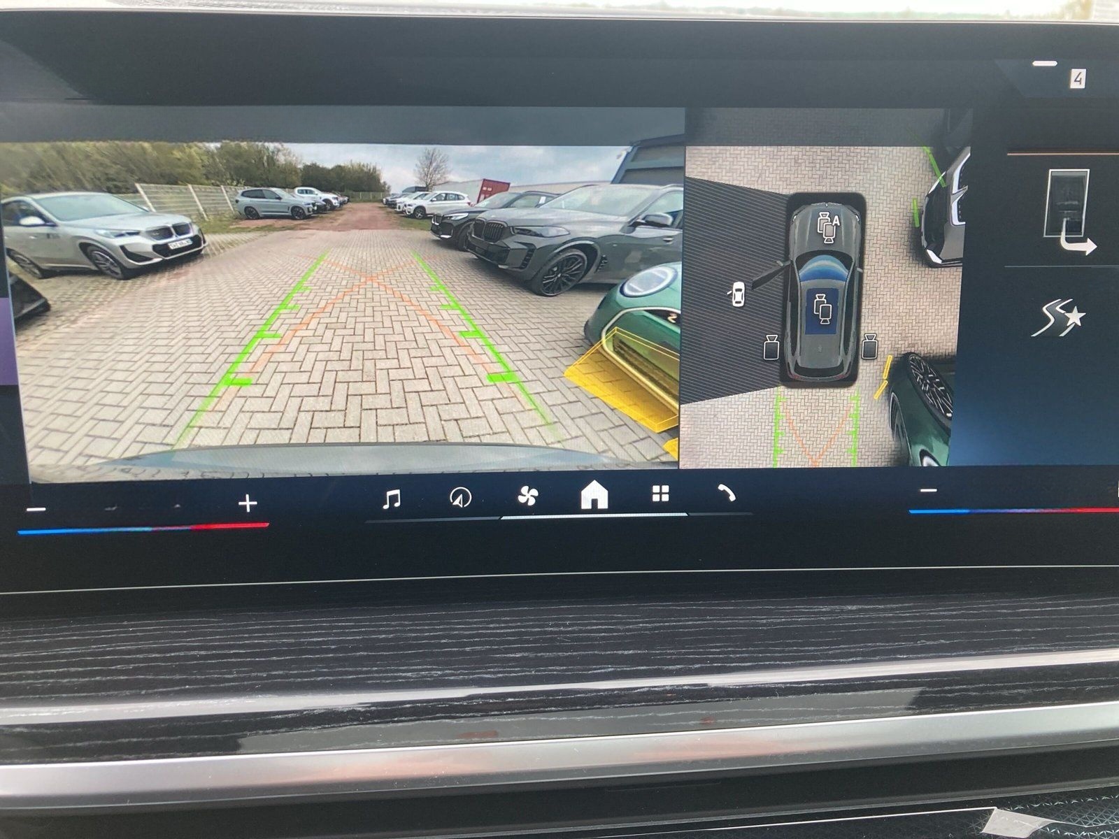 BMW X5 xDrive30d M Sport AHK Massage Standhzg Pano foto 15