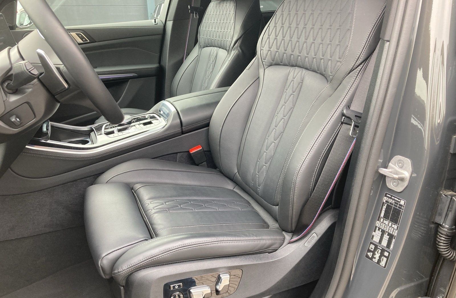 BMW X5 xDrive30d M Sport AHK Massage Standhzg Pano foto 9