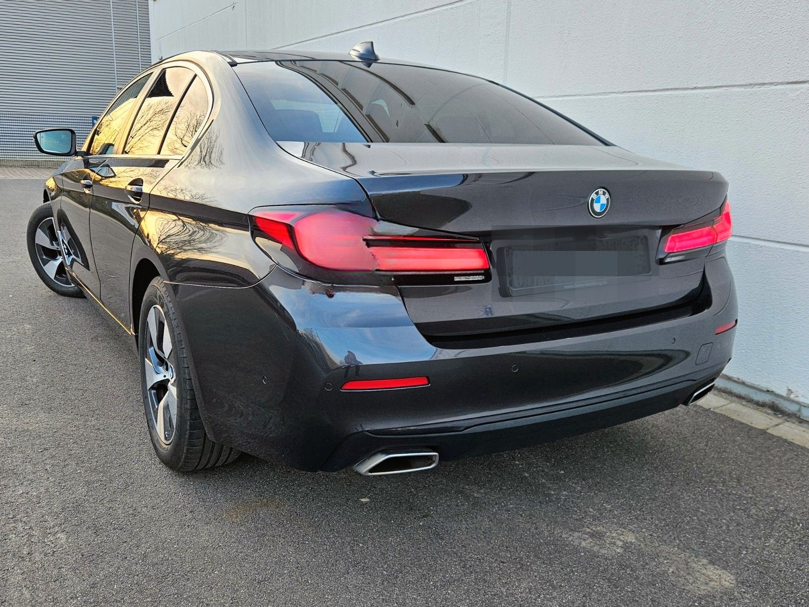 BMW 520d*HUD*AHK*Dr.Ass.+*ACC*KAMERA*M-LENKRAD foto 12