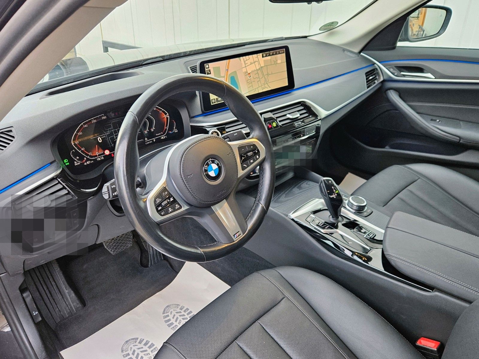 BMW 520d*HUD*AHK*Dr.Ass.+*ACC*KAMERA*M-LENKRAD foto 13