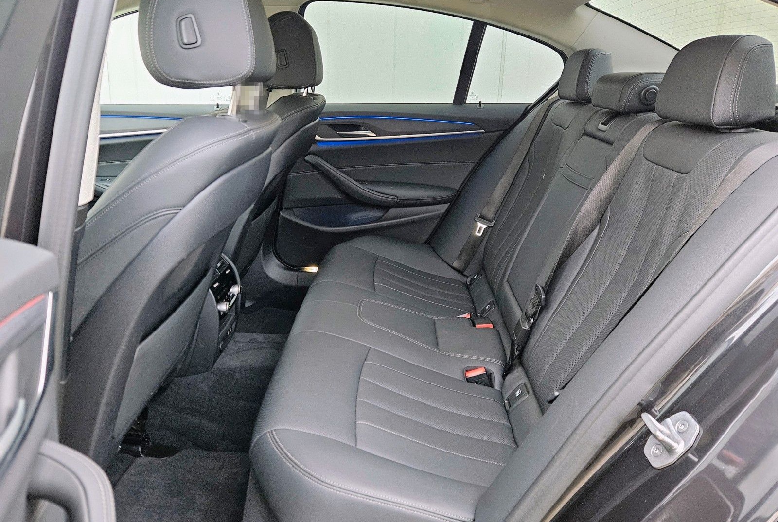 BMW 520d*HUD*AHK*Dr.Ass.+*ACC*KAMERA*M-LENKRAD foto 17