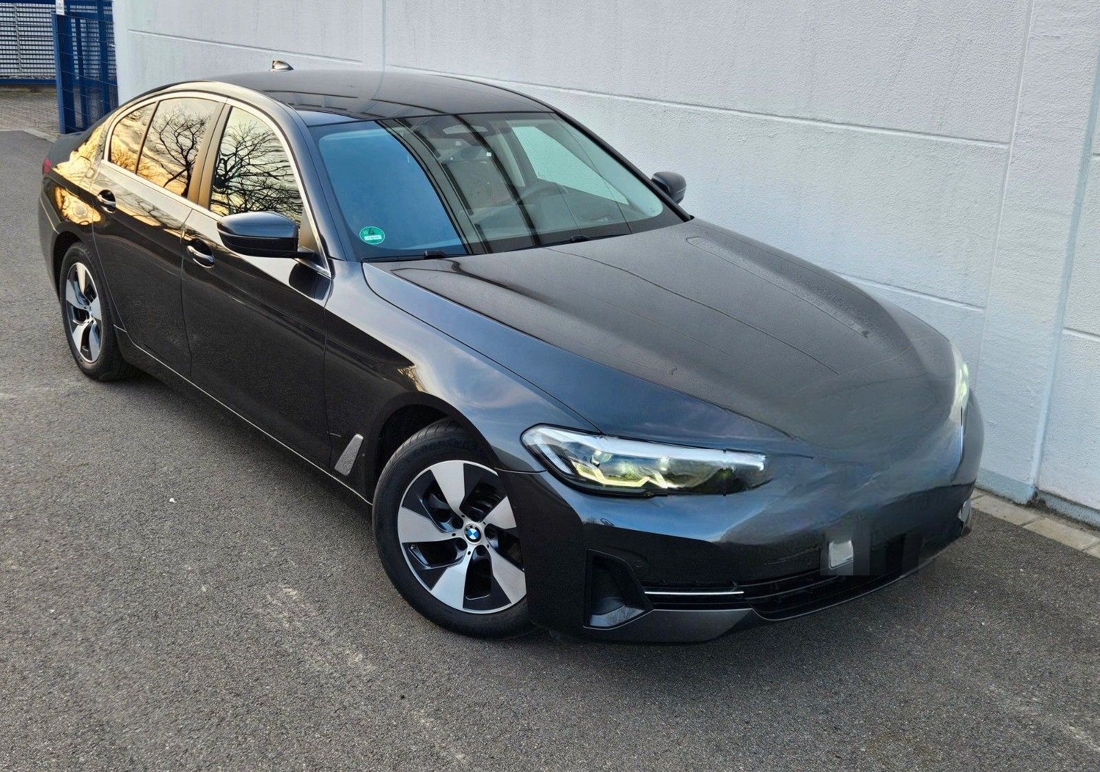 BMW 520d*HUD*AHK*Dr.Ass.+*ACC*KAMERA*M-LENKRAD foto 4