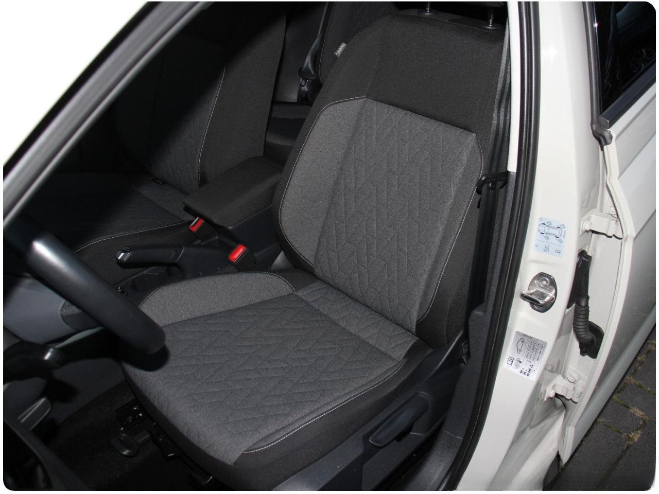 Volkswagen Polo MOVE 1.0 TSI APP CONNECT PARKLENKASS. GJR foto 14