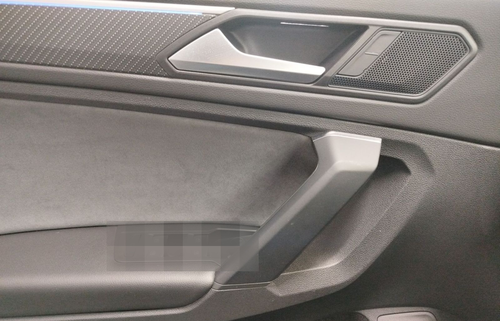 Volkswagen Tiguan 2.0 TSI DSG 4Motion R Navi IQ.Light DAB+ foto 7