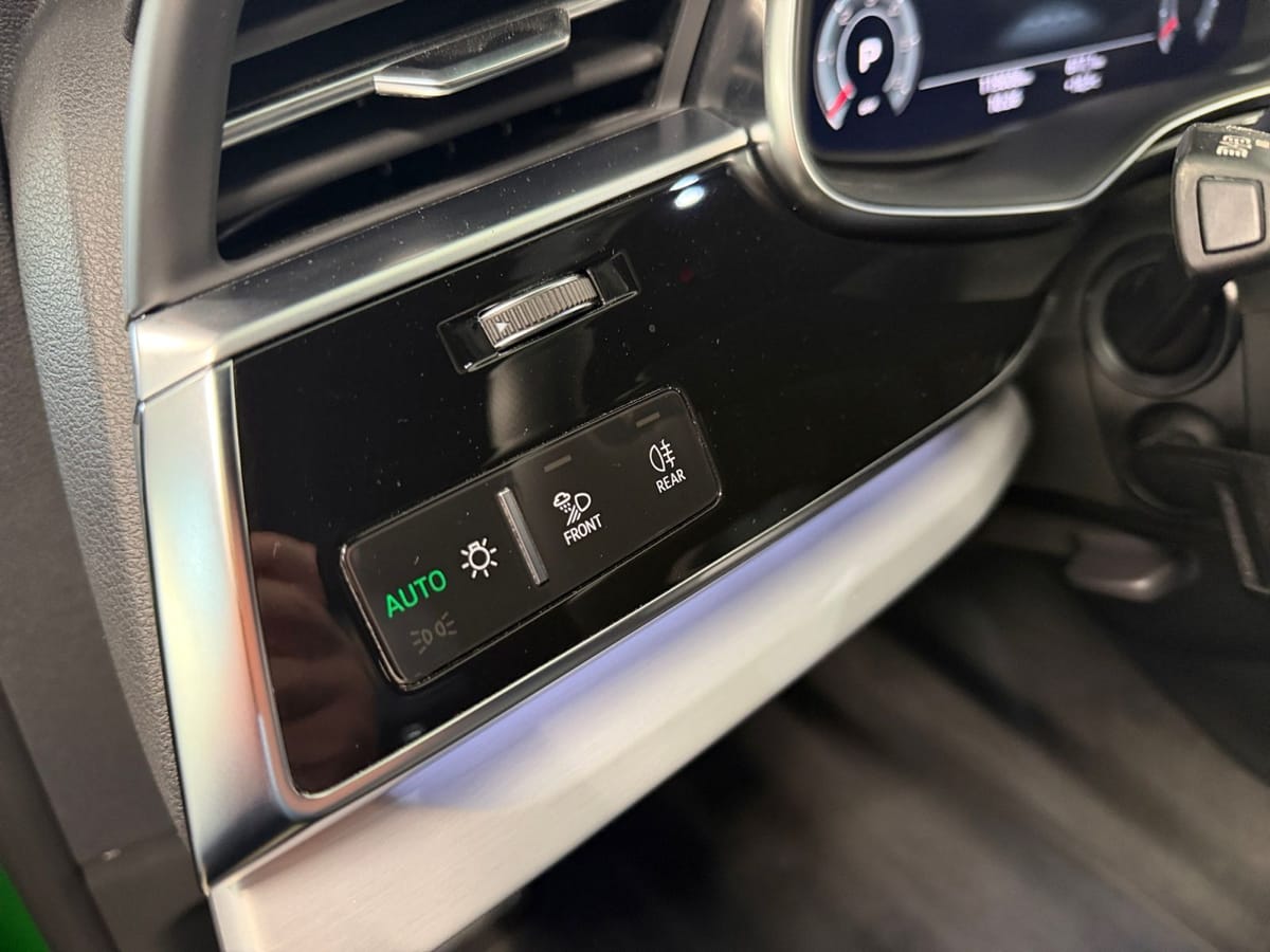 Audi Q8 50 TDI QU 3xS-LINE MATRIX HuD B&O DVD AIR ACC foto 17