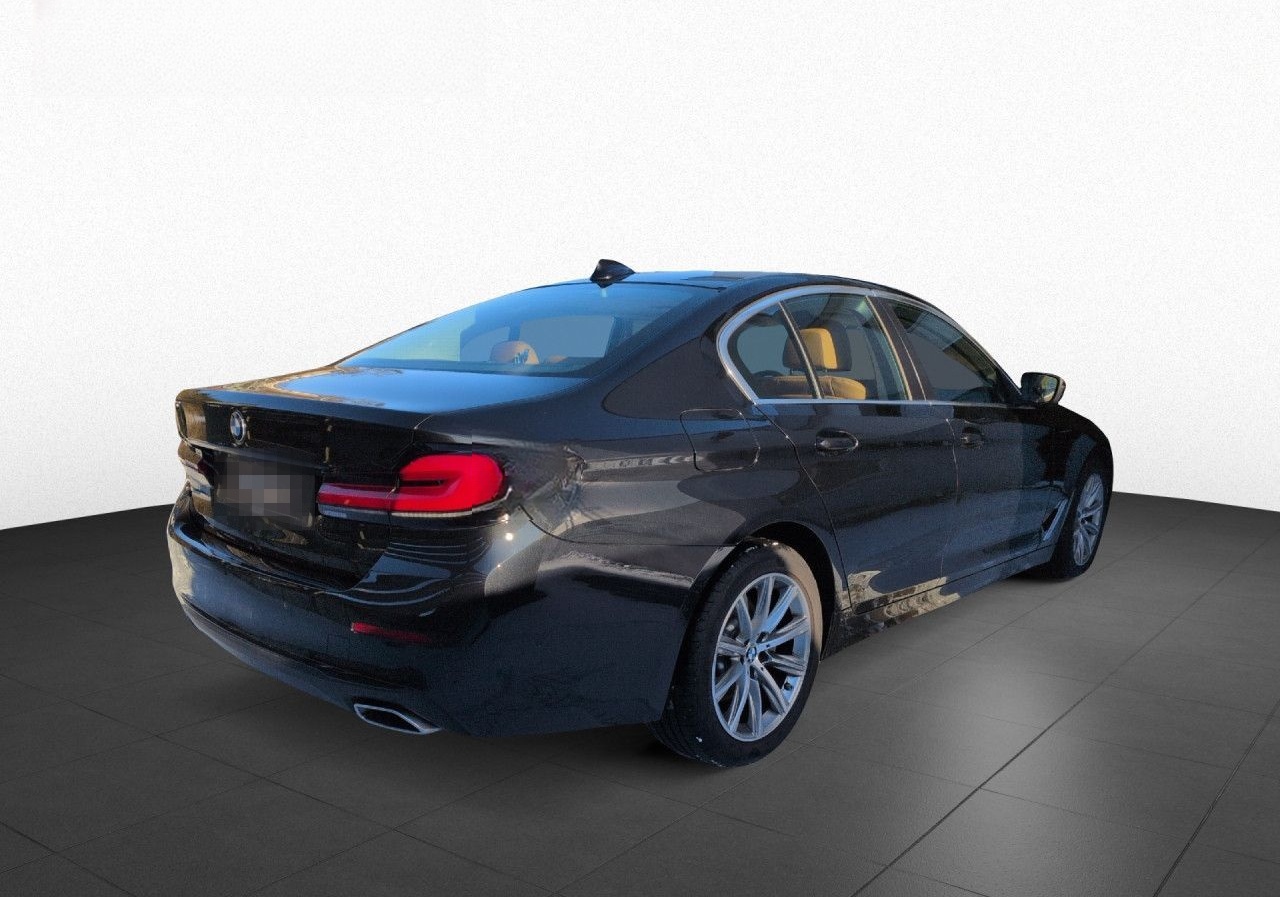 BMW 520d xD Laser DAPr HUD Standh 360° KomfSitz foto 6