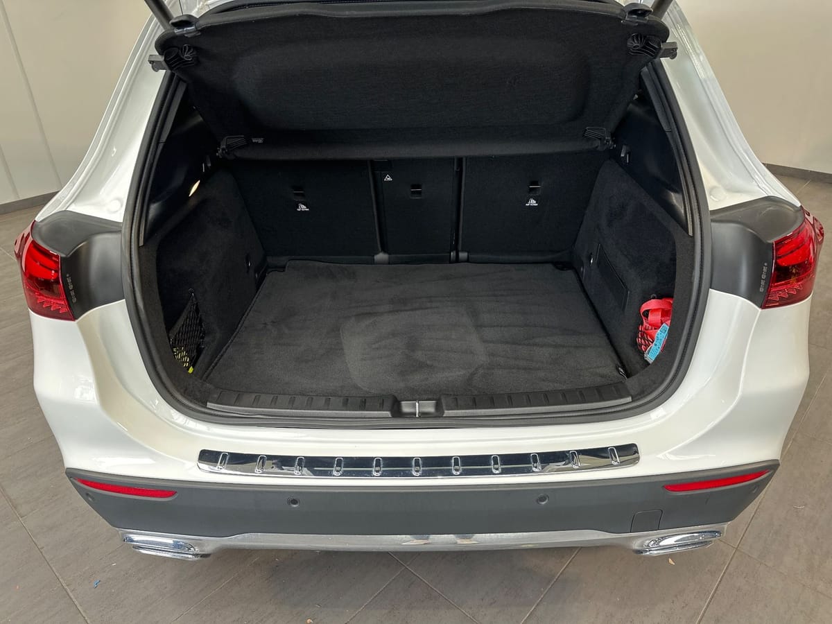 Mercedes-Benz GLA 250 e Progressive Advanced NAV LED ACC foto 6