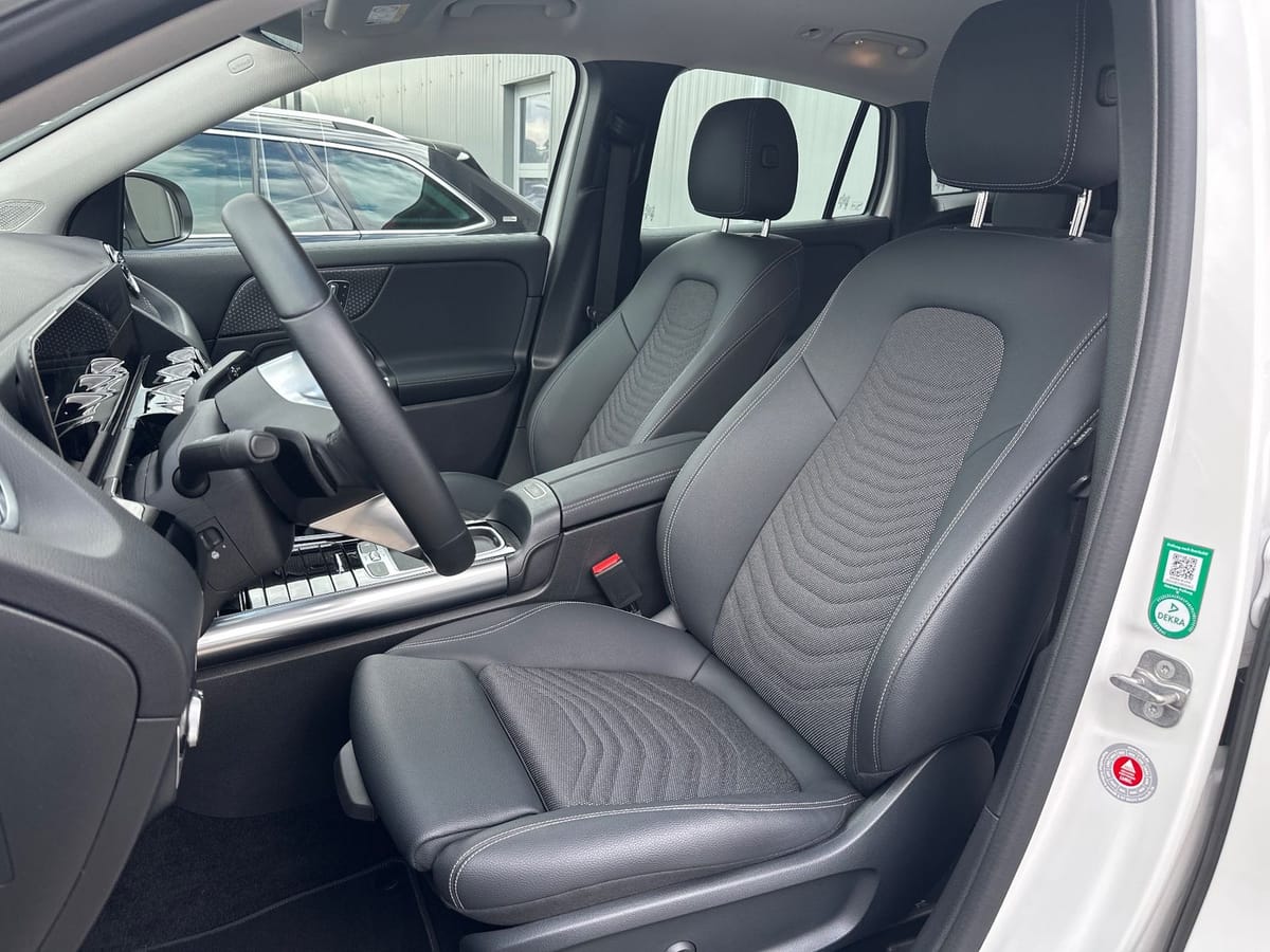 Mercedes-Benz GLA 250 e Progressive Advanced NAV LED ACC foto 9