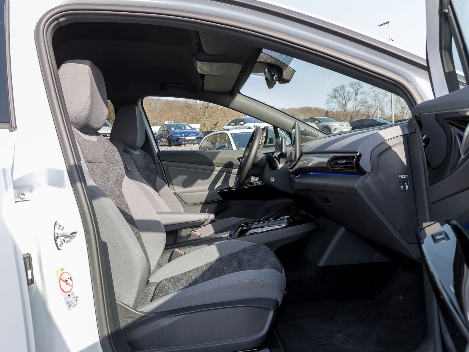 Volkswagen ID.4 Pure WÄRMEPUMPE NAVI-PRO GJ-REIFEN IQ-LIGHT foto 3
