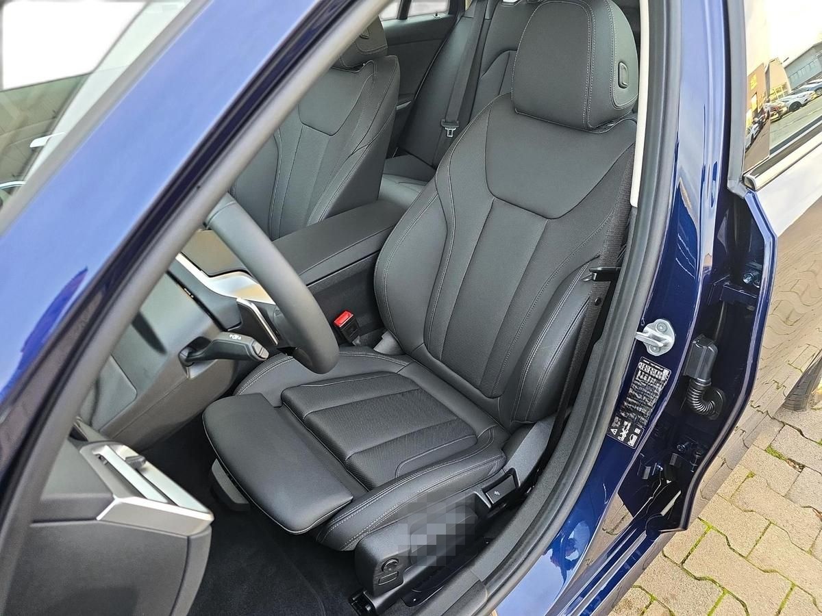BMW 320 d xDr. Tour. Head-Up+DAB+Sportsitze+360°+Le foto 11