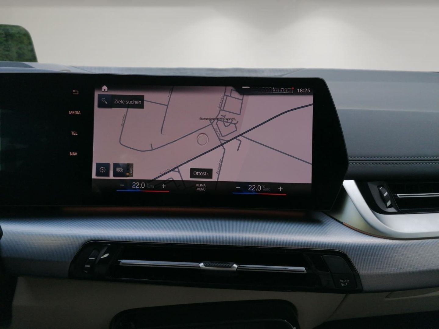 BMW 223 Active Tourer i xDrive M Sport HUD DA+ PA+ M foto 9