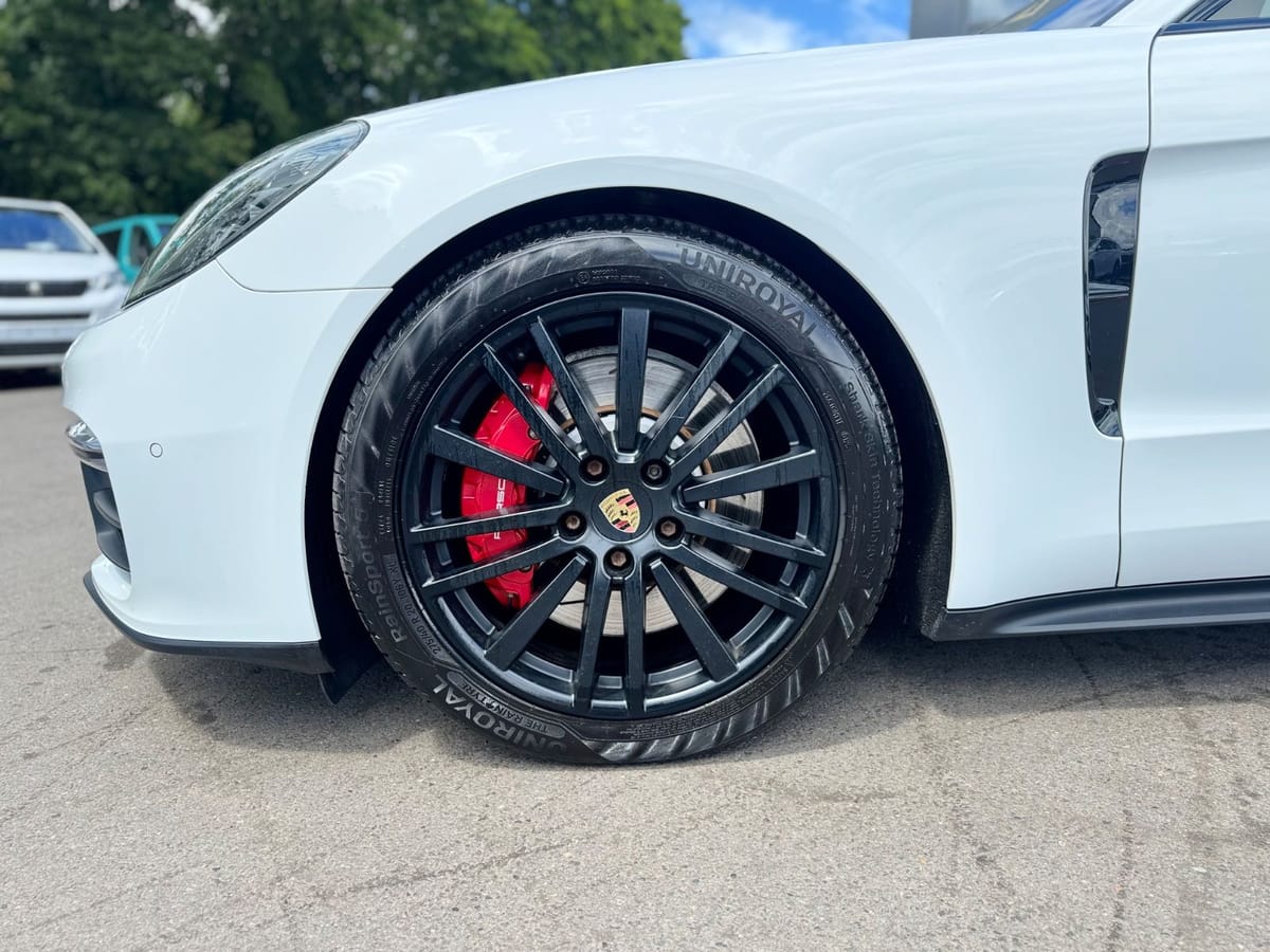 Porsche PANAMERA GTS SPORT-DESIGN SOFTCLOSE SPORT-ABGAS foto 13