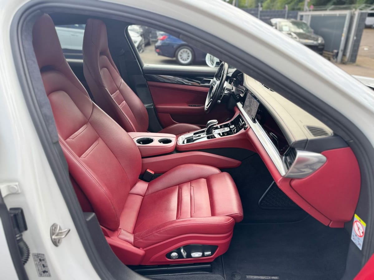 Porsche PANAMERA GTS SPORT-DESIGN SOFTCLOSE SPORT-ABGAS foto 17