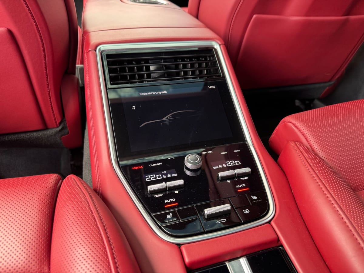 Porsche PANAMERA GTS SPORT-DESIGN SOFTCLOSE SPORT-ABGAS foto 22