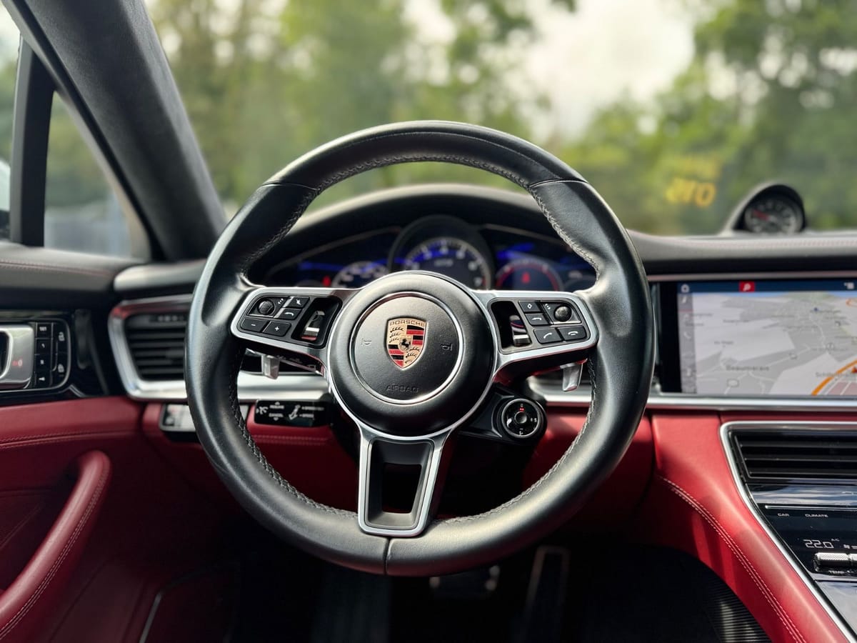 Porsche PANAMERA GTS SPORT-DESIGN SOFTCLOSE SPORT-ABGAS foto 23