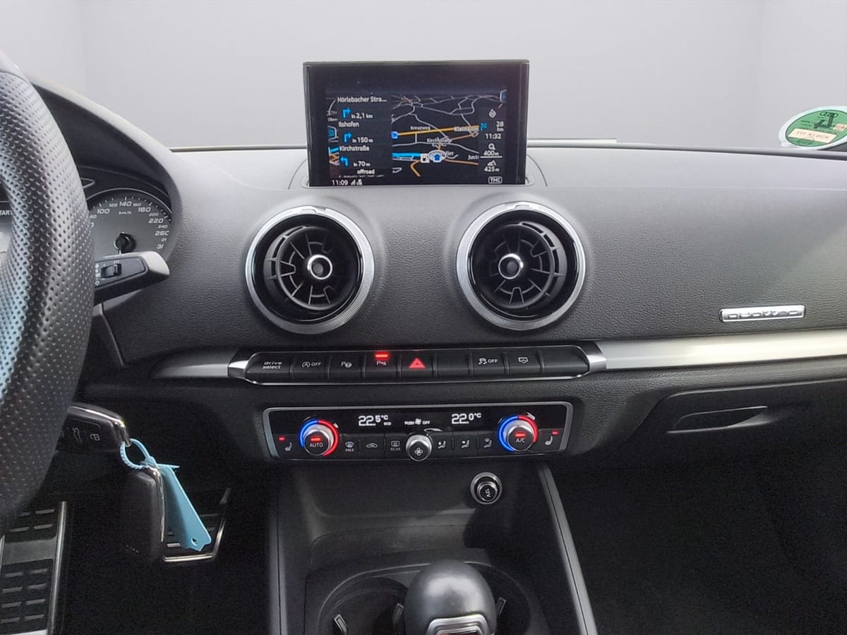Audi S3 Sportback 2.0 TFSI quattro *RFK *NAVI *SHZ foto 14