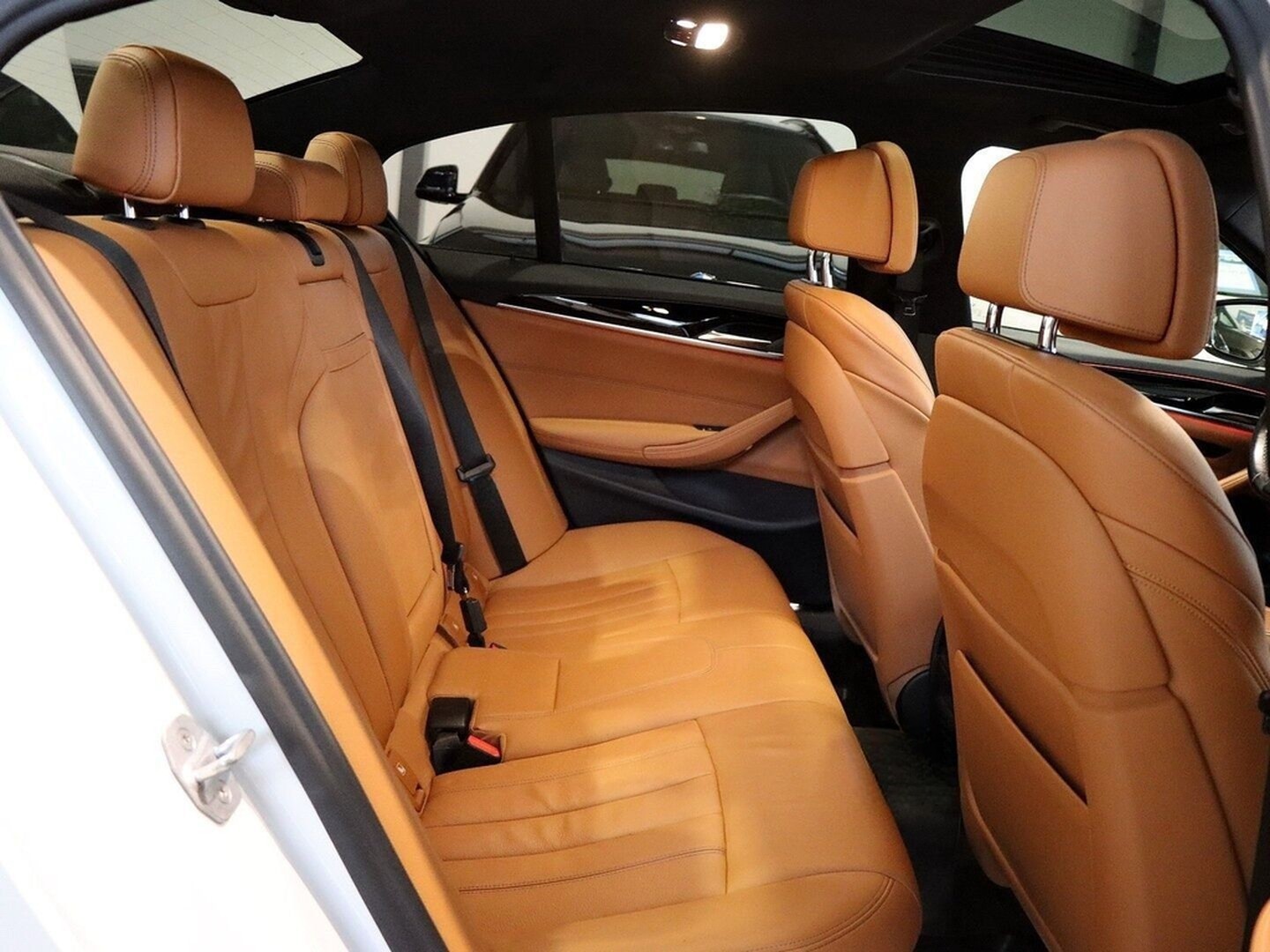 BMW 530d Sport Line "Limousine" AHK Head-Up foto 8