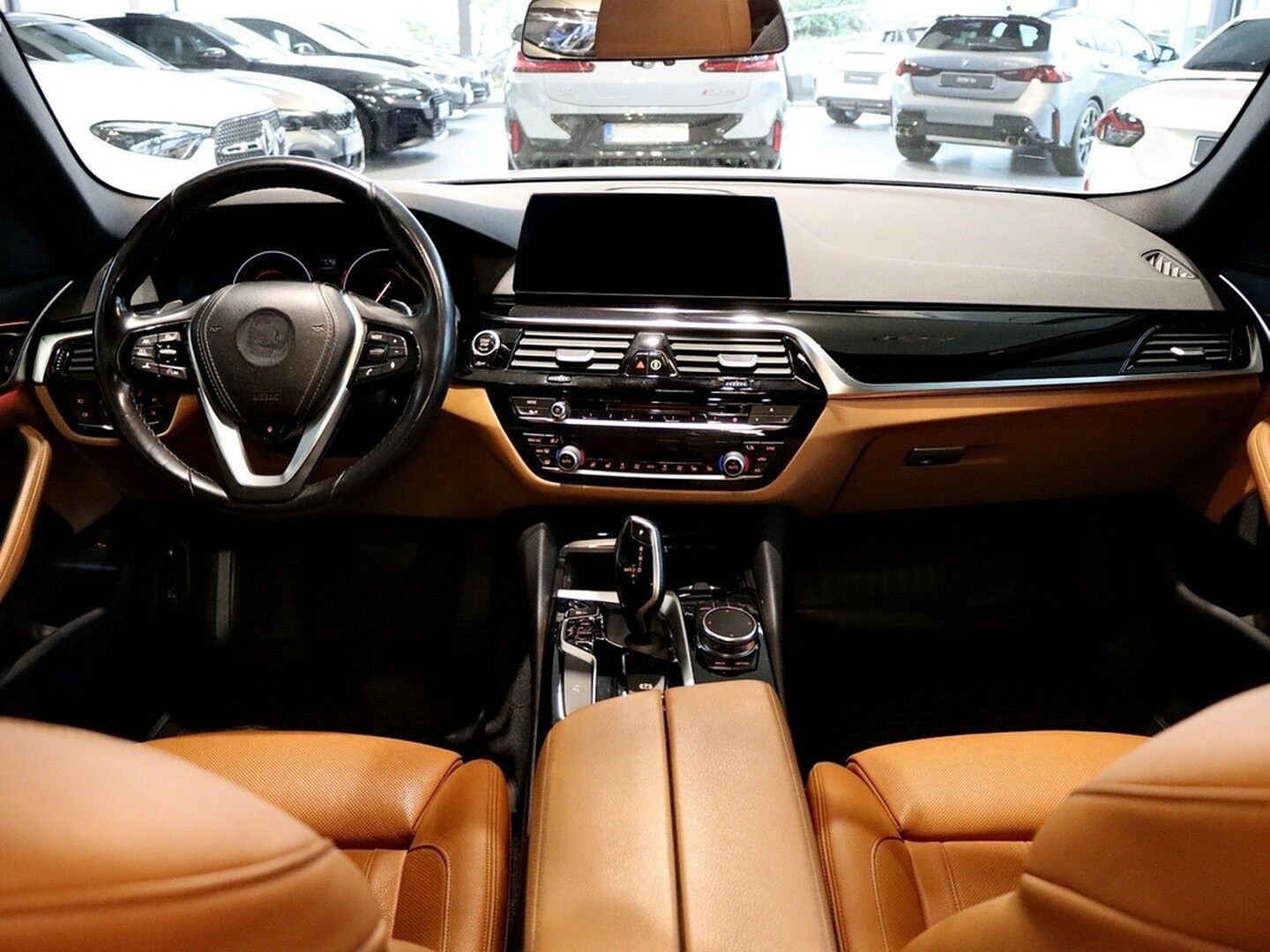 BMW 530d Sport Line "Limousine" AHK Head-Up foto 10