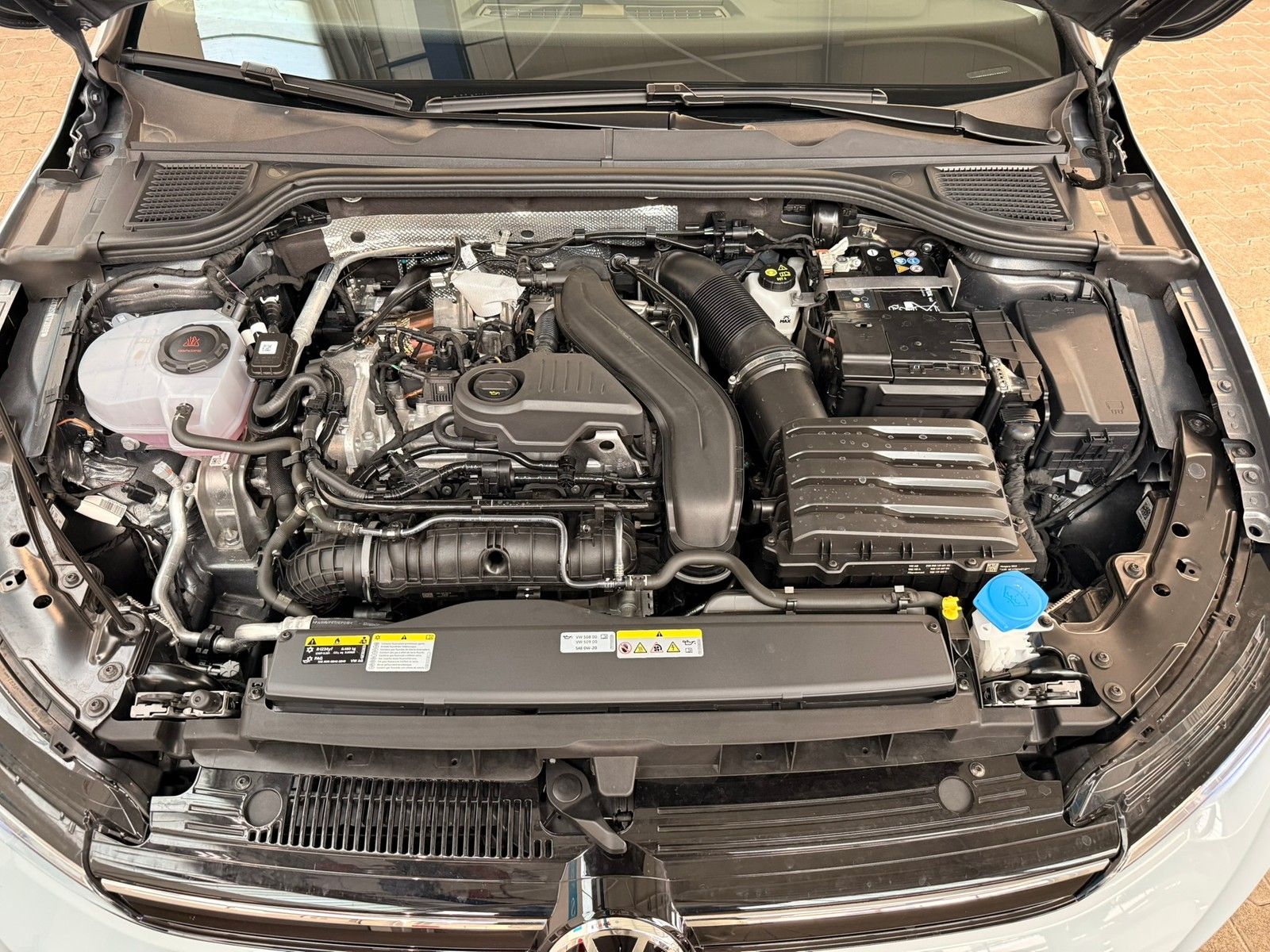 Volkswagen Golf VIII Lim Goal 1.5 TSI + App + Navi + Kamera foto 14