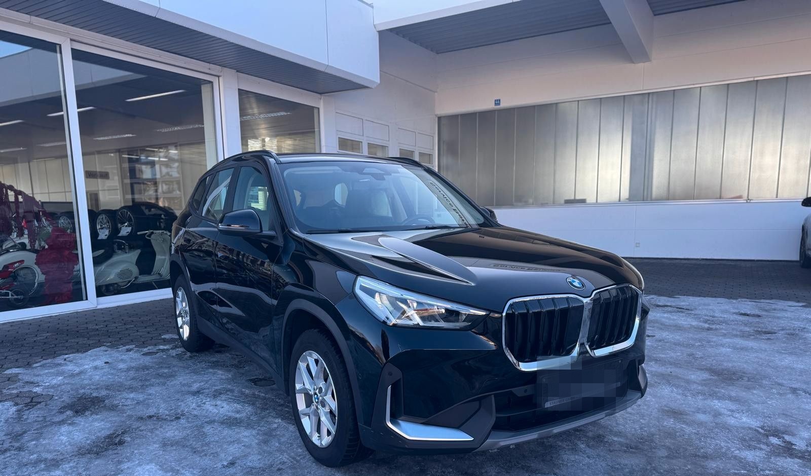 BMW X1 18d sDrive KAMERA NAVI KLIMAAUTOMATIK DAB AHK foto 9