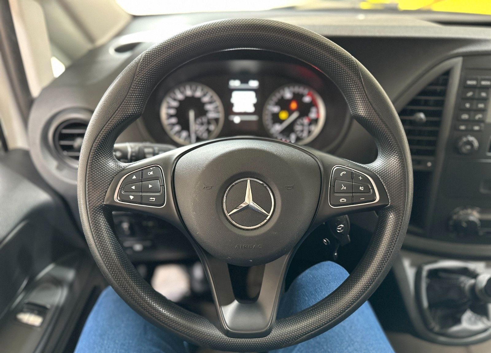 Mercedes-Benz Vito Tourer 109 CDI Extralang Klima*9-Sitzer foto 15